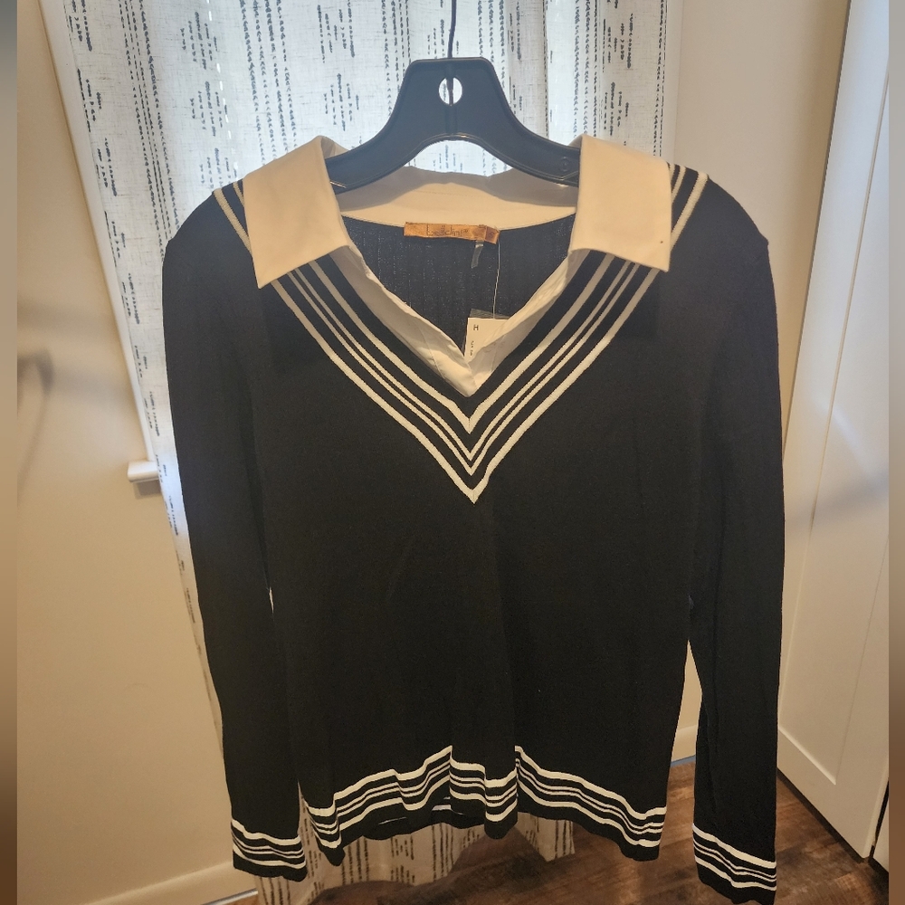 Women's Black and White Lapel Collar Sweater